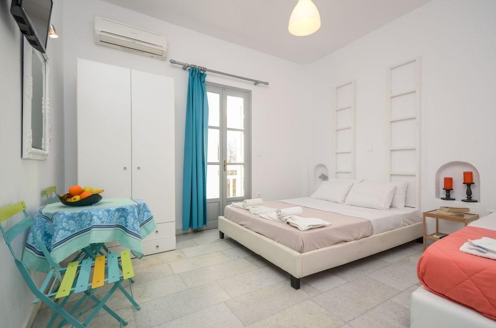 Depis Suites Naxos City Ngoại thất bức ảnh