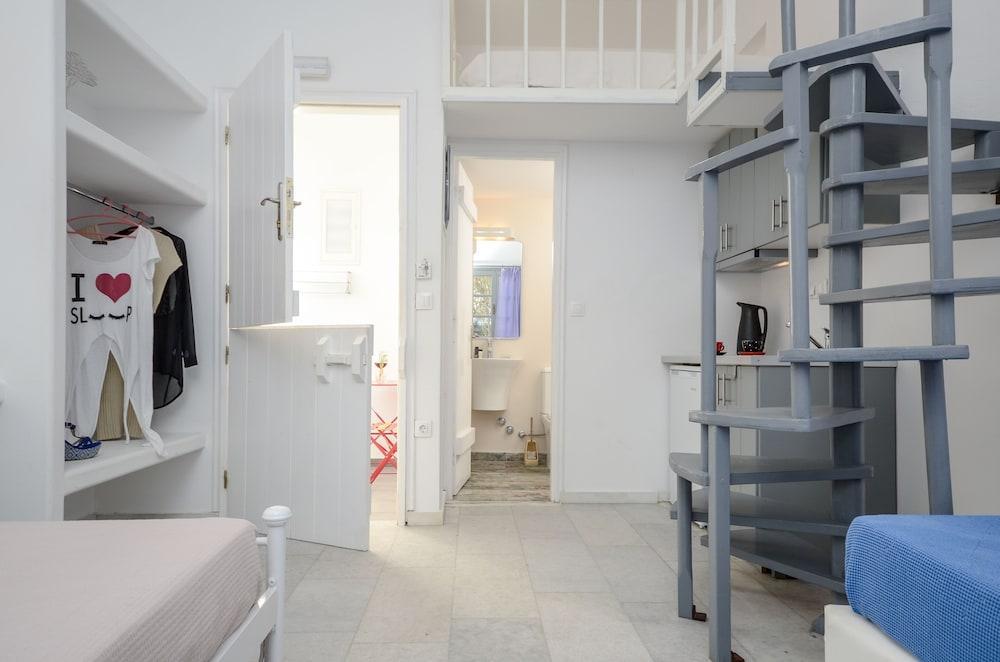 Depis Suites Naxos City Ngoại thất bức ảnh