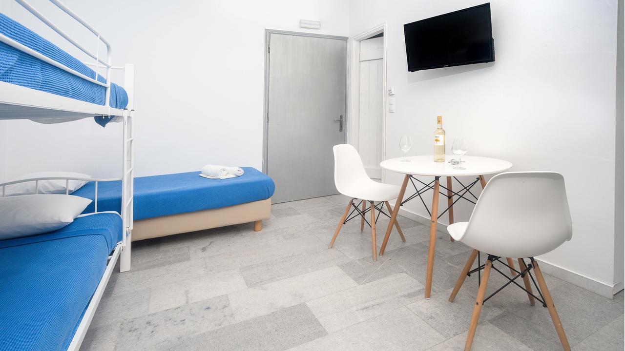 Depis Suites Naxos City Ngoại thất bức ảnh